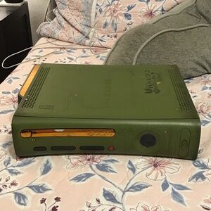 Halo 3 Special Edition Xbox 360 Console (2/2) - 120GB